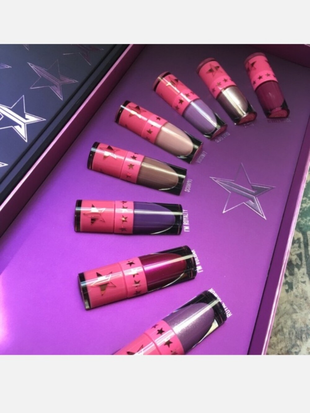 Jeffree Star Cosmetics Blood Lust Queen B**ch Mini Velour Liquid Lipstick Set - Picture 4 of 8